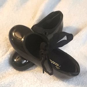 Theatricals tap shoes toddler